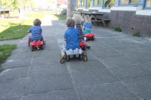 Kinderopvang Bambaloe Groningen Zuid - buiten spelen